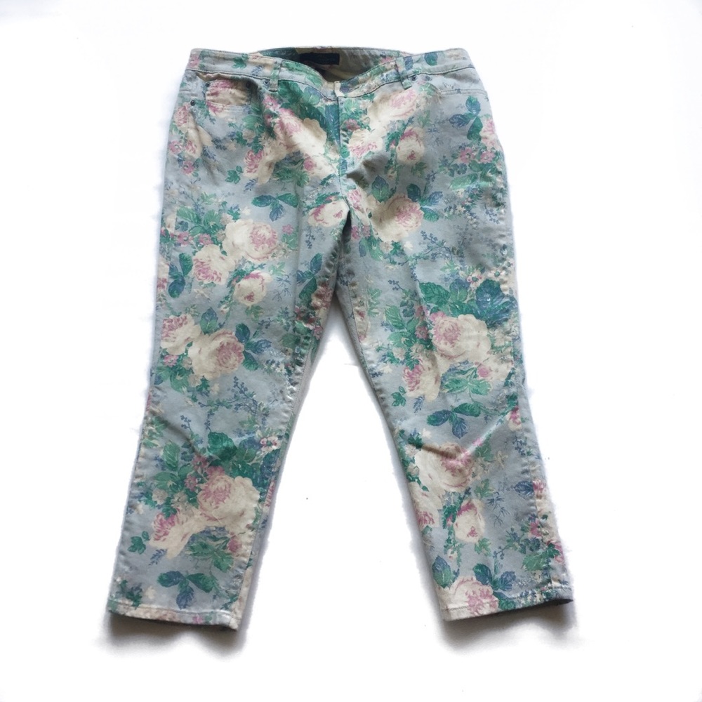 NWOT Ralph Lauren floral capris 16